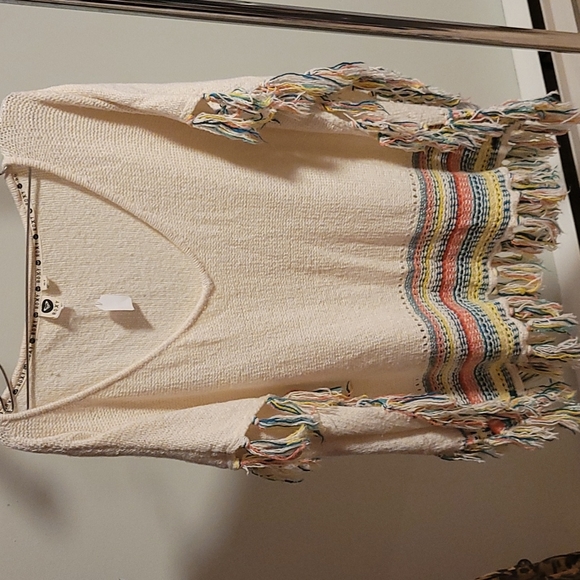 Roxy Poncho/Shawl...size x-small (one size is my opinion. - Picture 1 of 4